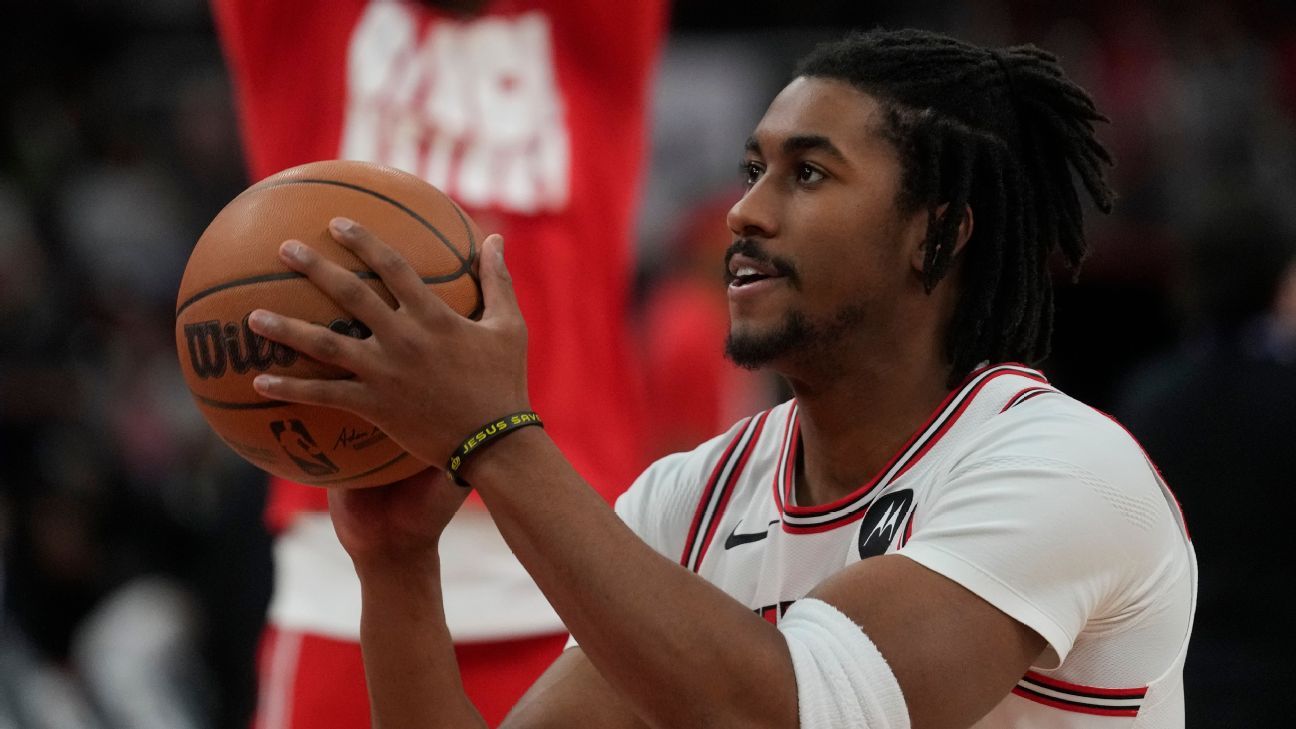 Bulls' Ivey to miss at least 2 weeks with sore knee