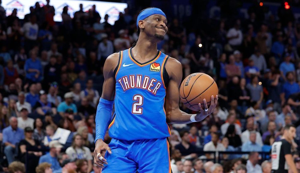 SGA ties mark for consecutive 20-point games