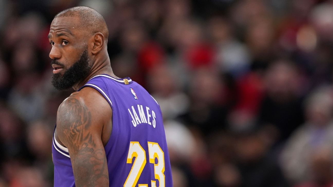 LeBron sits out 3rd straight as Lakers beat Wolves