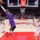 LeBron's 6 dunks key Lakers' 7th straight win