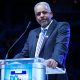 Dell Curry fights back tears as No. 30 retired