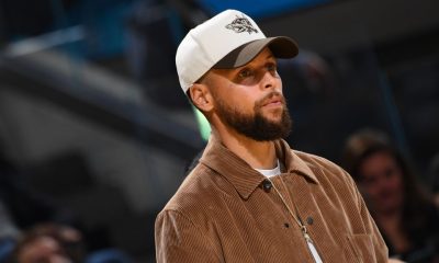 Curry, still rehabbing knee, out 'little longer'